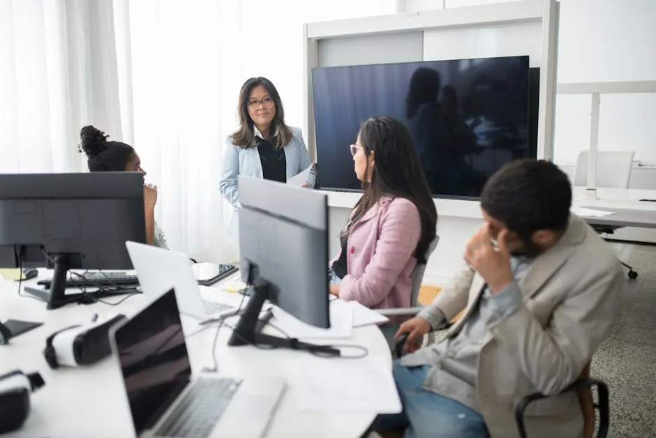 Founder advisory call between an operator and a Modern Business partner